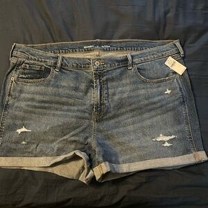 Old Navy distressed jean shorts new with tags